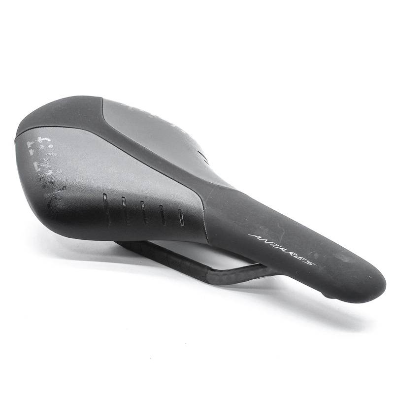 Fizik Antares R1 Braided Carbon Rails Road Bike Saddle – 140mm