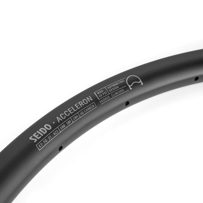 ACCELERON Carbon Rim black
